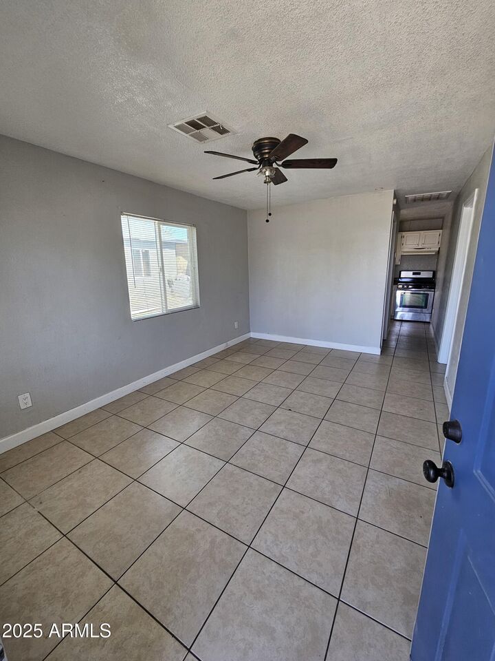 Property Photo:  2801 W Garfield Street  AZ 85009 