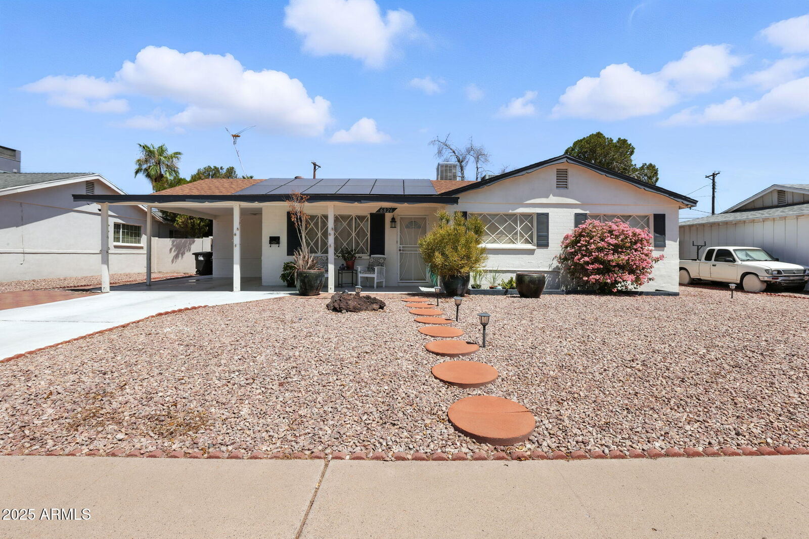 Property Photo:  6826 E Willetta Street  AZ 85257 