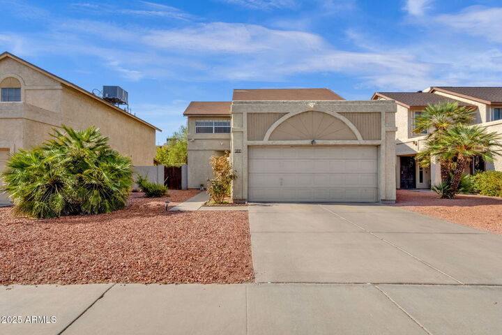 Property Photo: 3833 W Ivanhoe Street AZ 85226
