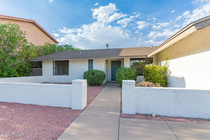Property Photo: 17034 E El Pueblo Boulevard AZ 85268
