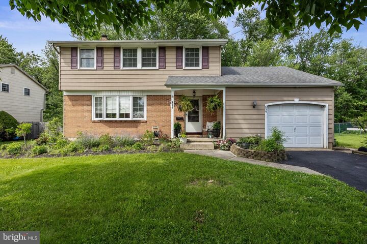 Property Photo: 659 Guilford Road NJ 08003