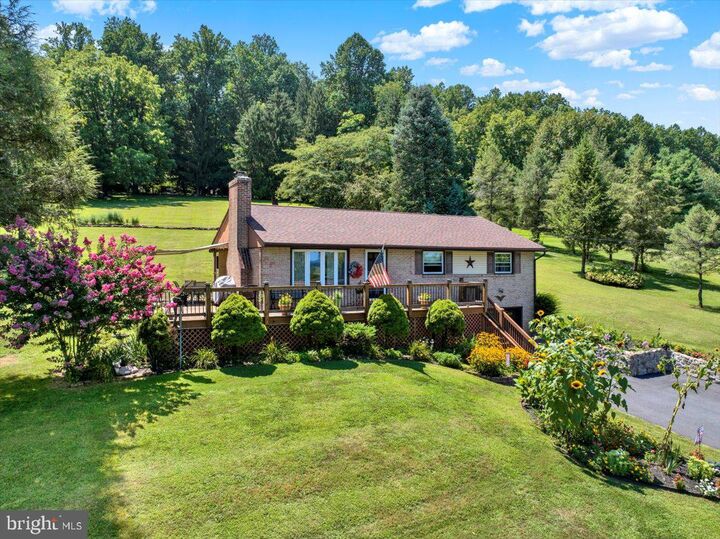 570 Walnut Road  Birdsboro PA 19508 photo