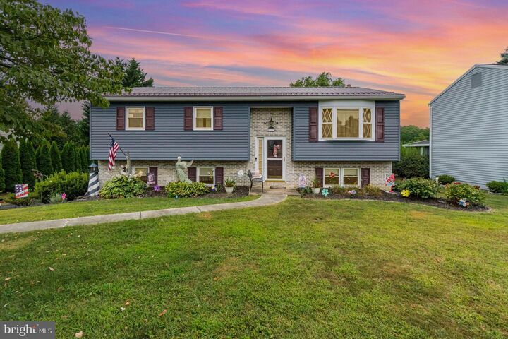 917 Hawthorne Street  Enola PA 17025 photo