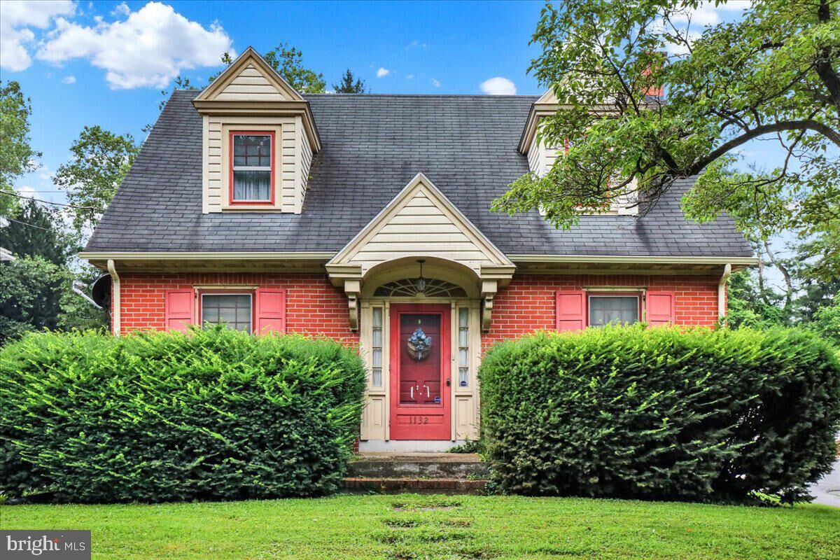 Property Photo: 1132 Willow Street Pike PA 17602