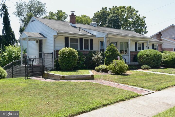 Property Photo:  423 Holland Street  PA 19607 