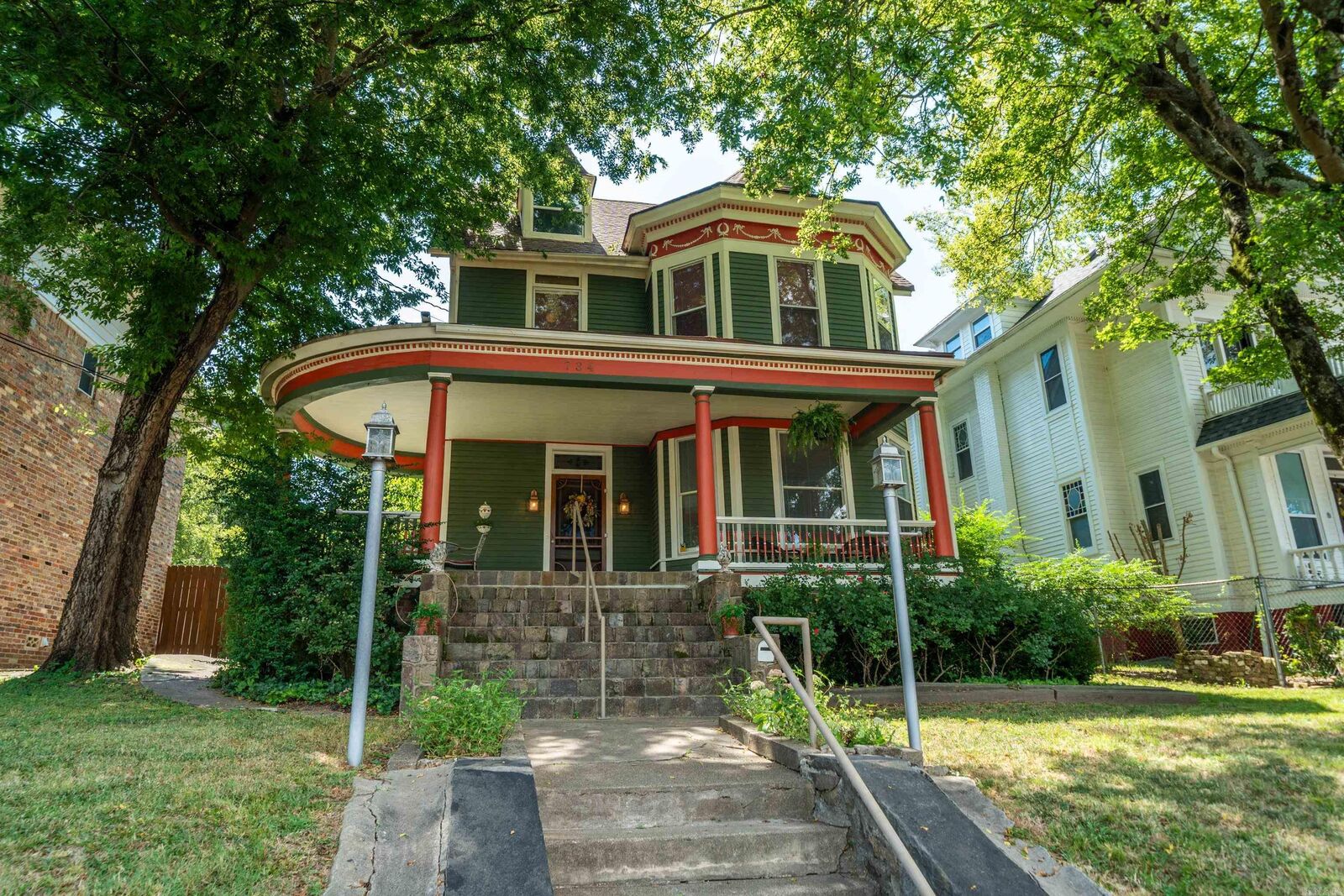 Property Photo: 734 Park Avenue AR 71901