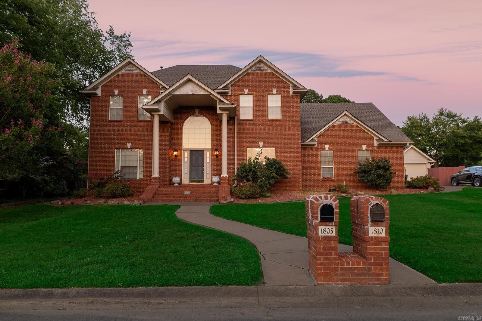 Property Photo:  1810 Royal Drive  AR 72034 