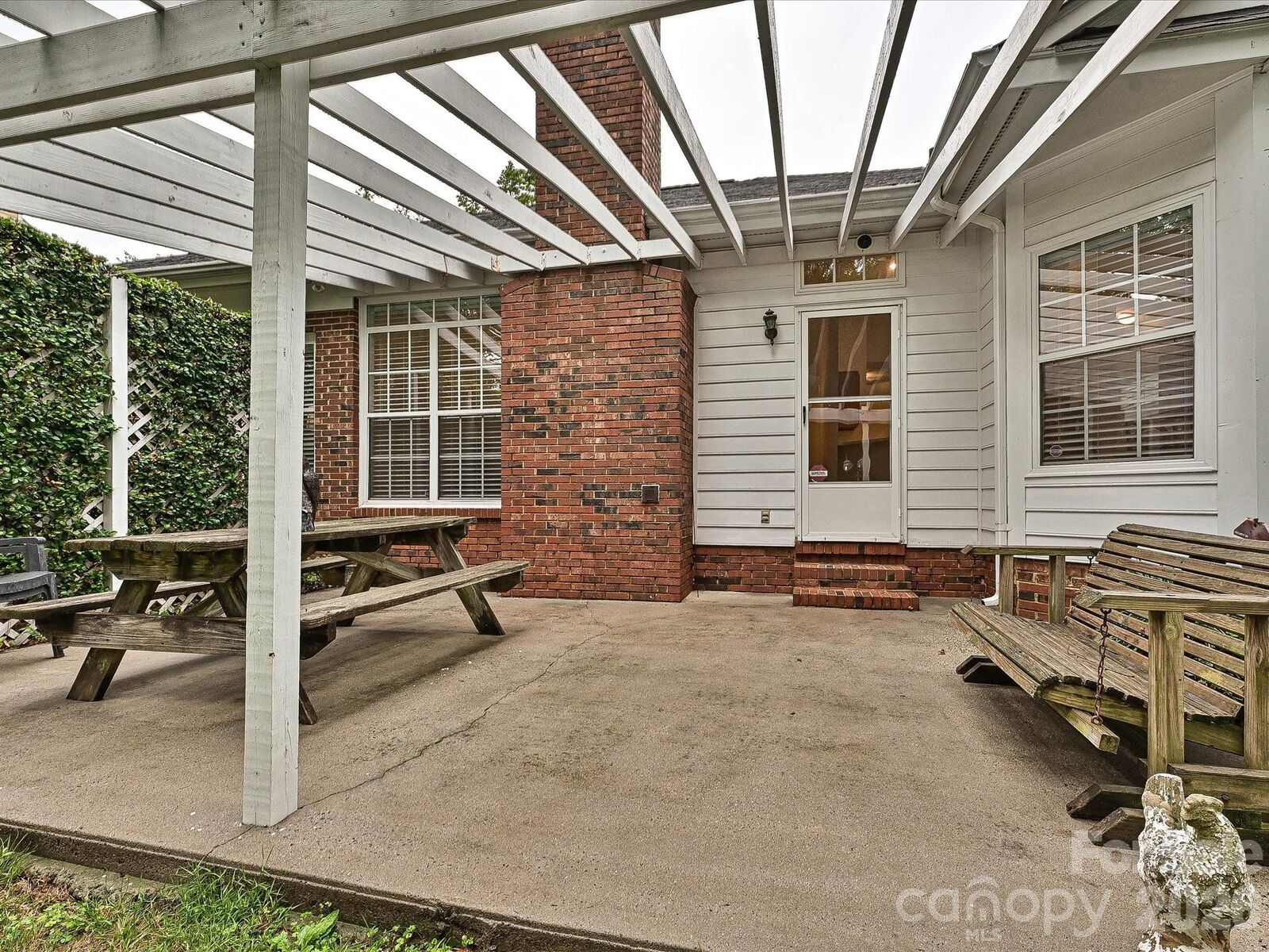 Property Photo:  5607 Oak Drive  NC 28216 