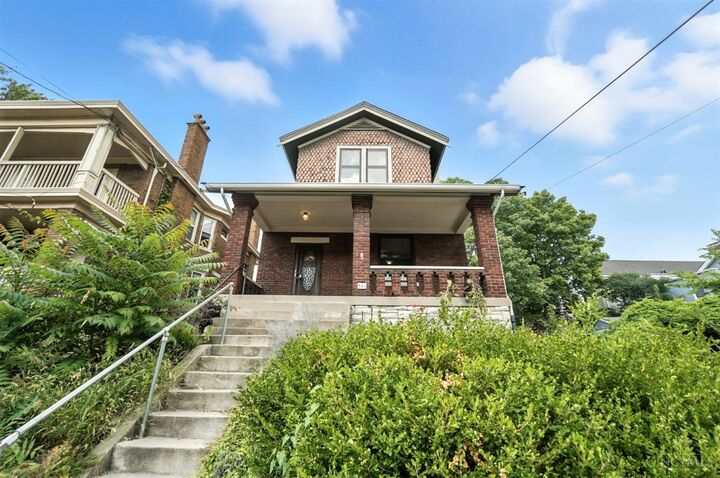 348 Volkert Avenue  Cincinnati OH 45219 photo