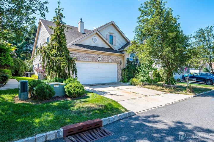 35 Sherwood Drive  Monroe NJ 08831 photo