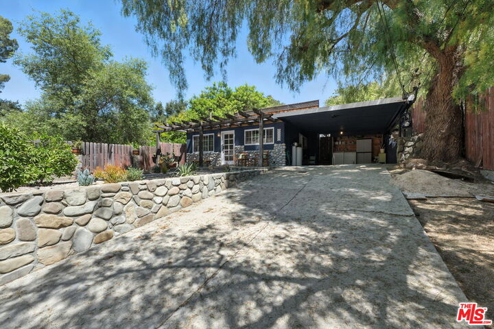 Property Photo:  21881 Koontz Way  CA 90290 