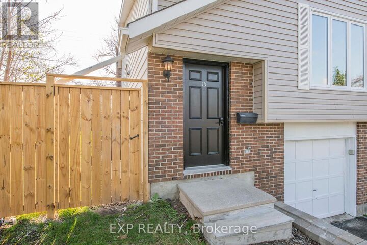 Property Photo: 15 Kadeer Way ON K2J 1J6