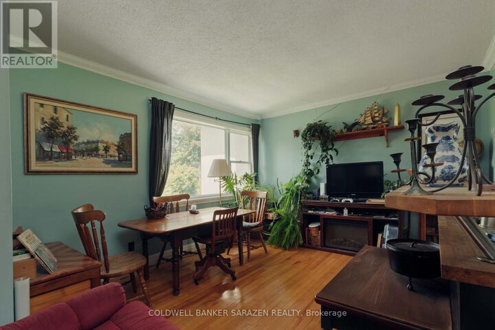Property Photo:  2013 Prince Of Wales Drive  ON K2C 3J7 