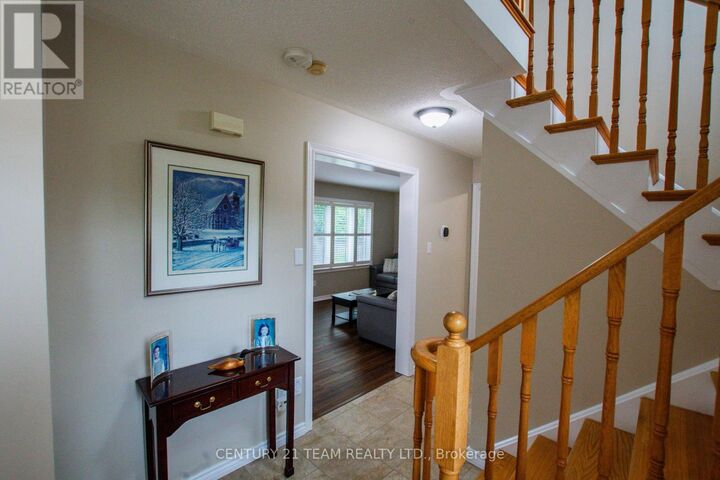 Property Photo: 17 Ruddell Crescent ON L7G 5N4