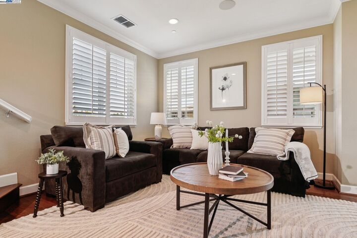 Property Photo:  389 Basswood Cmn 5  CA 94551 