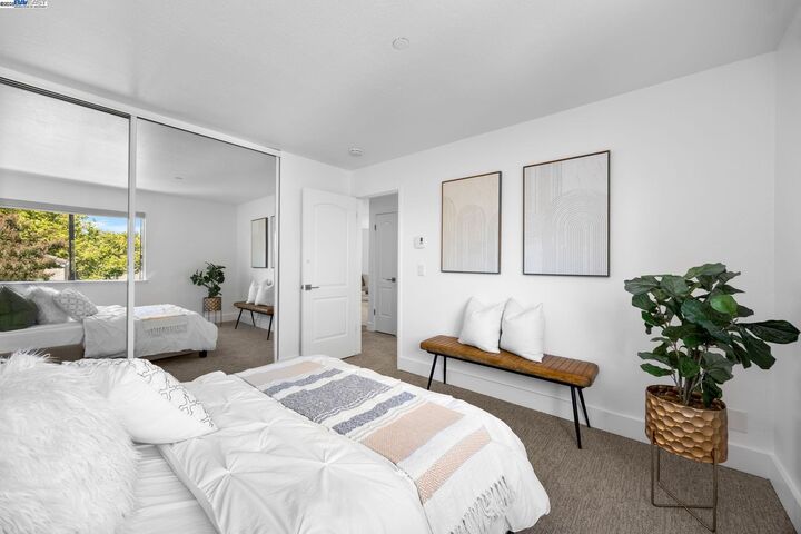 Property Photo: 39455 Albany Common V CA 94538