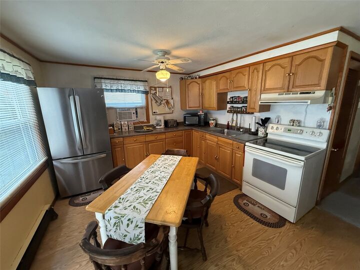 Property Photo:  213 Hickory Street  PA 16412 