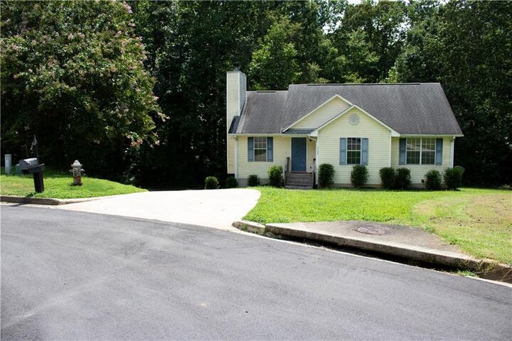 Property Photo: 4982 McKinley Drive GA 30554