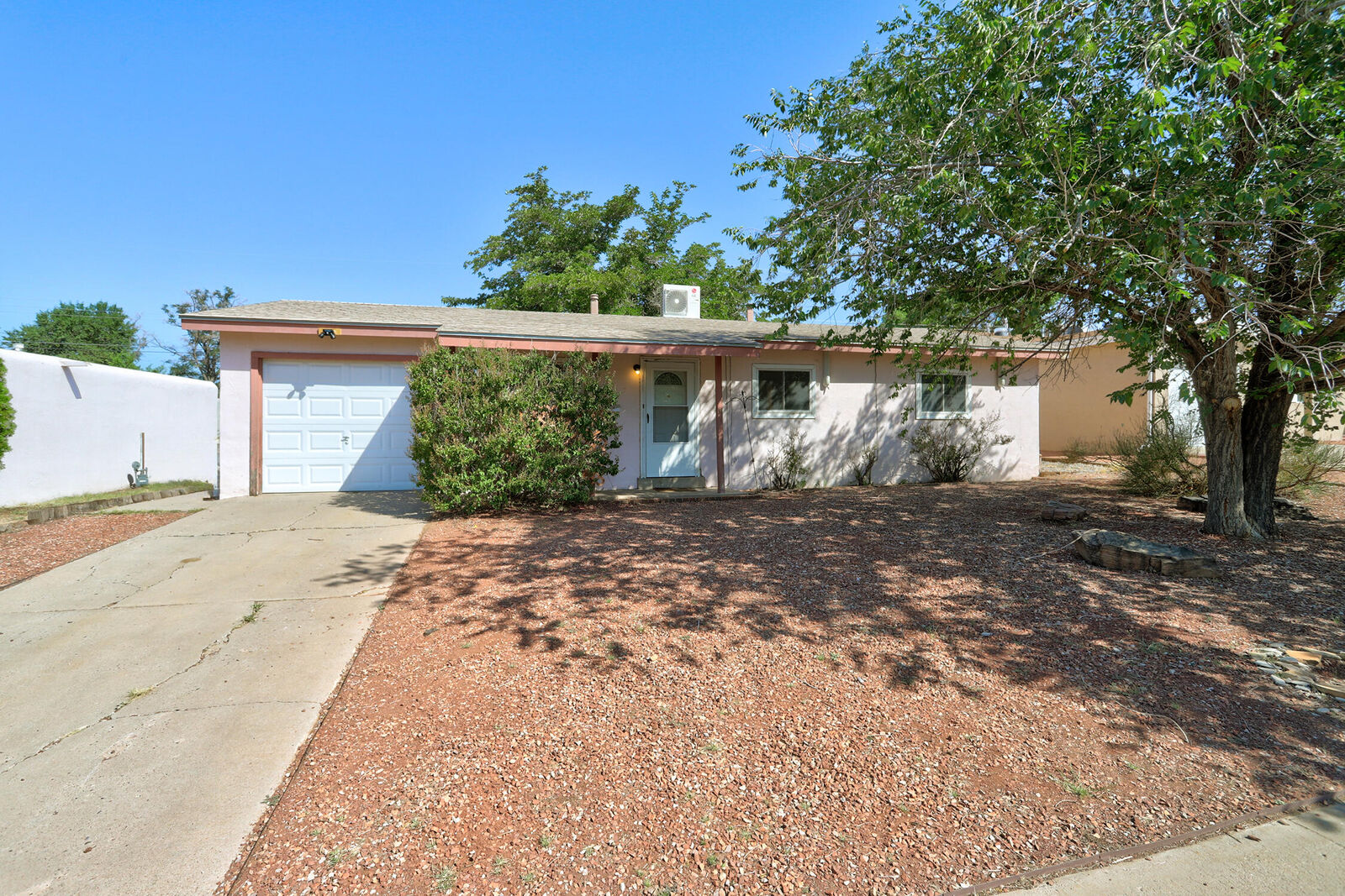 Property Photo: 11313 Mahlon Avenue NE NM 87112