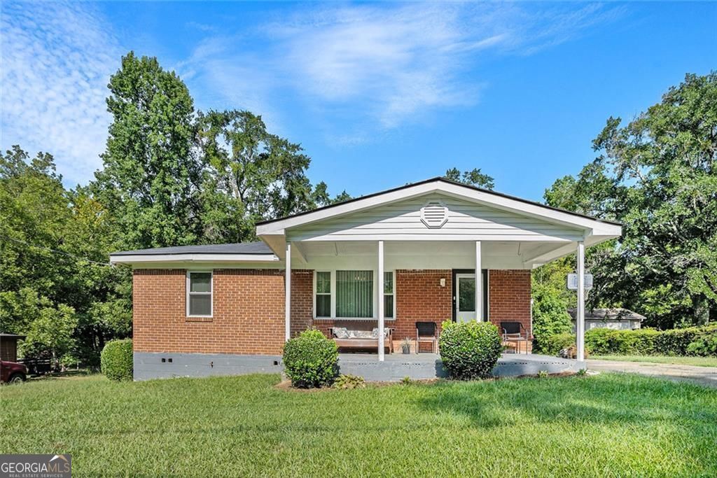 Property Photo: 6697 Gresham Street GA 30291