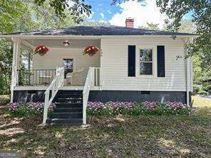 Property Photo: 336 W Savannah Street GA 30577