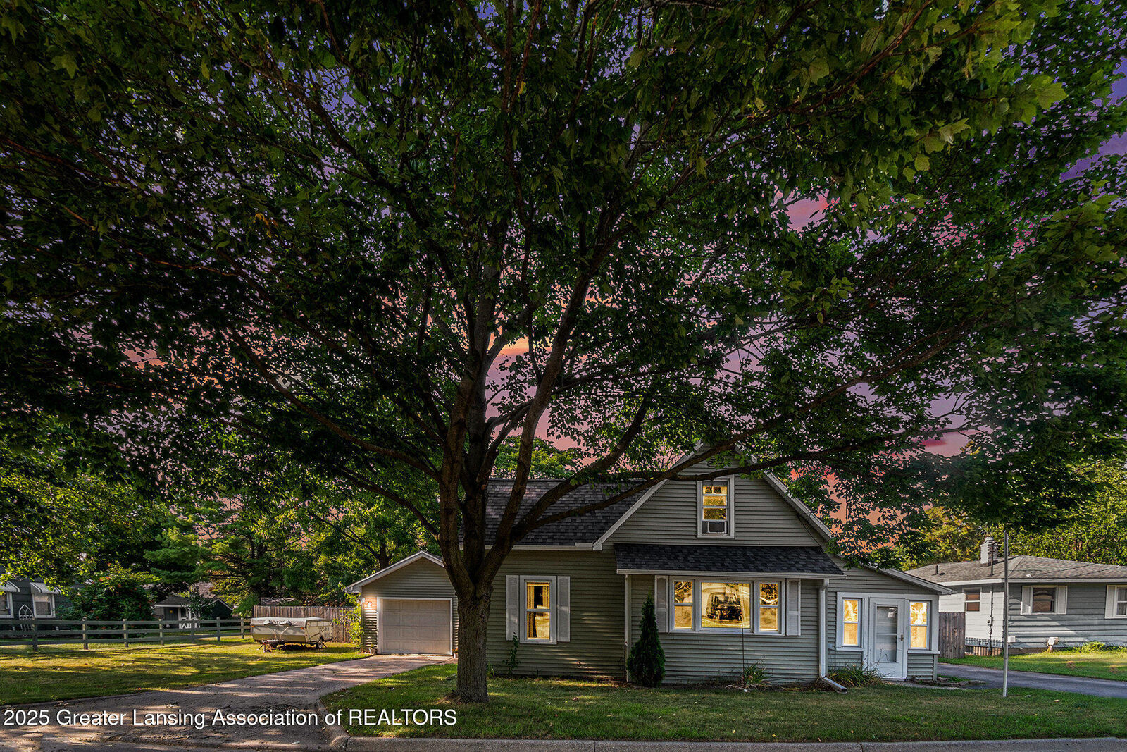 Property Photo:  208 W 1st Street  MI 48813 