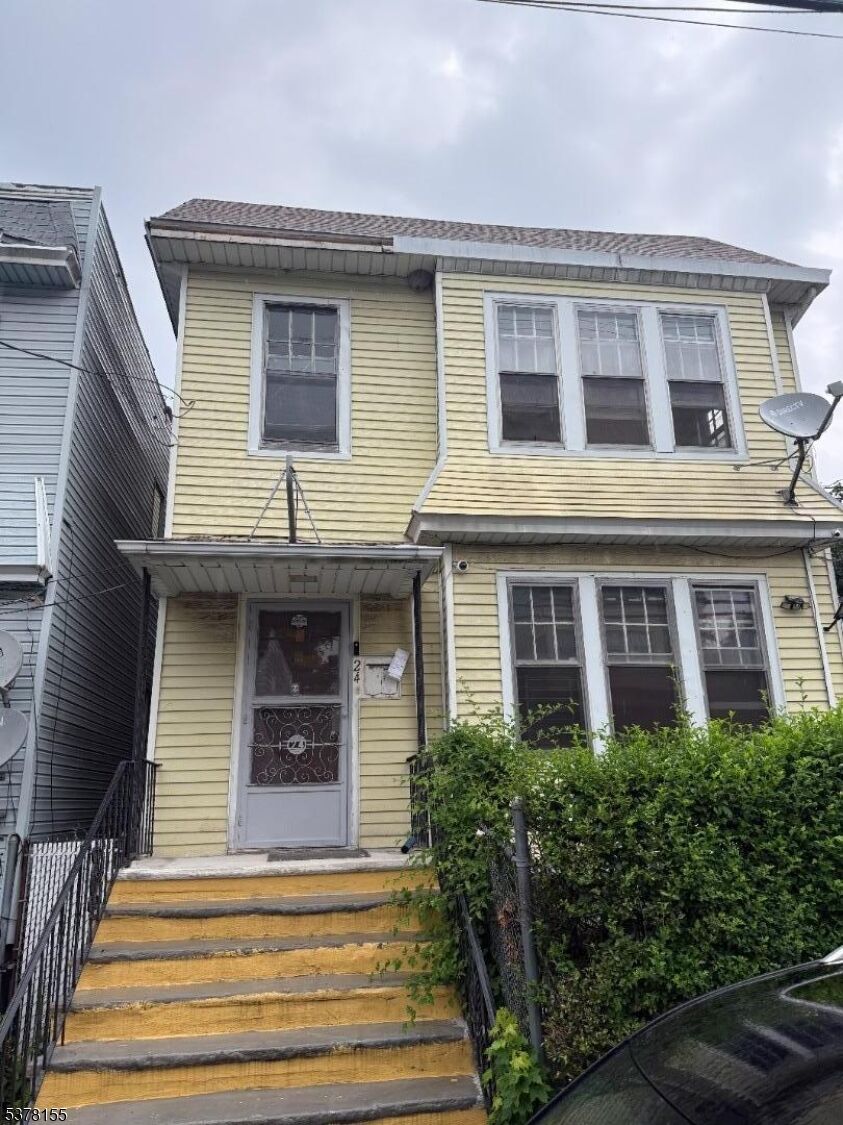 Property Photo: 24 Arverne Ter NJ 07111