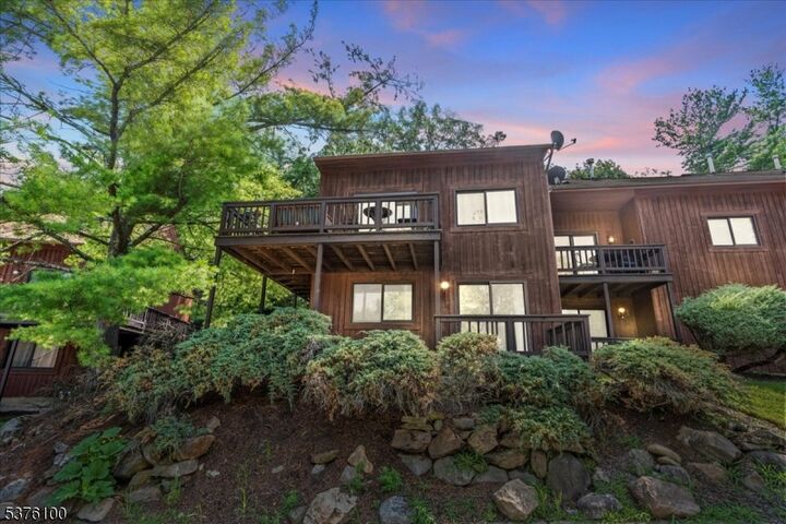12 Stonehill Dr 1  Vernon Twp. NJ 07462 photo