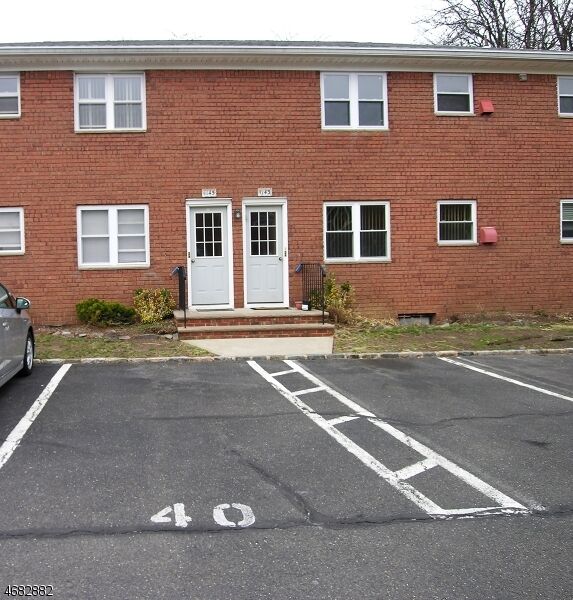 Property Photo: 1143 Valley Rd 1143 NJ 07470