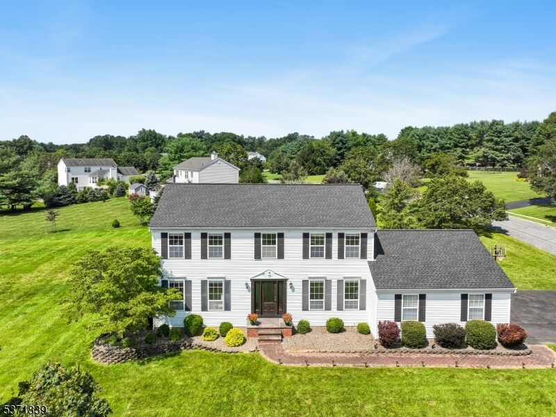 Property Photo:  7 Johnston Dr  NJ 08822 