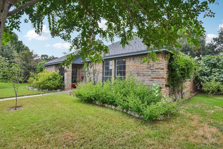 Property Photo:  5925 Pine Meadow Drive  TX 77493 