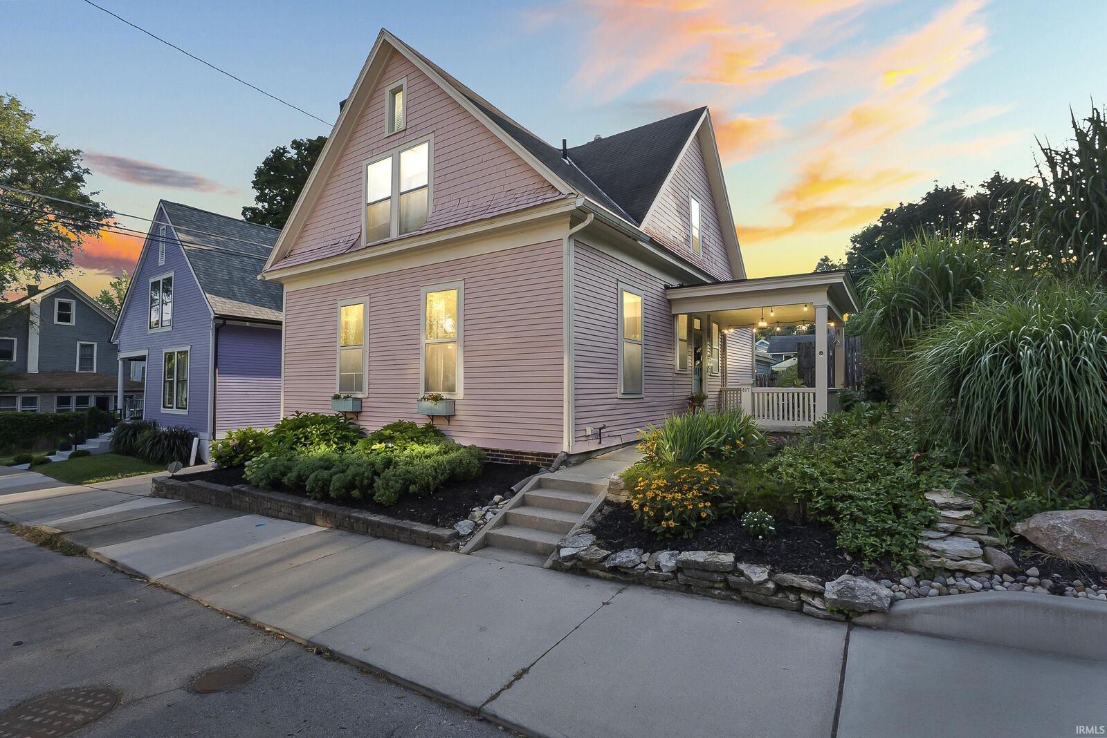 Property Photo:  817 Nelson Street  IN 46802-4128 