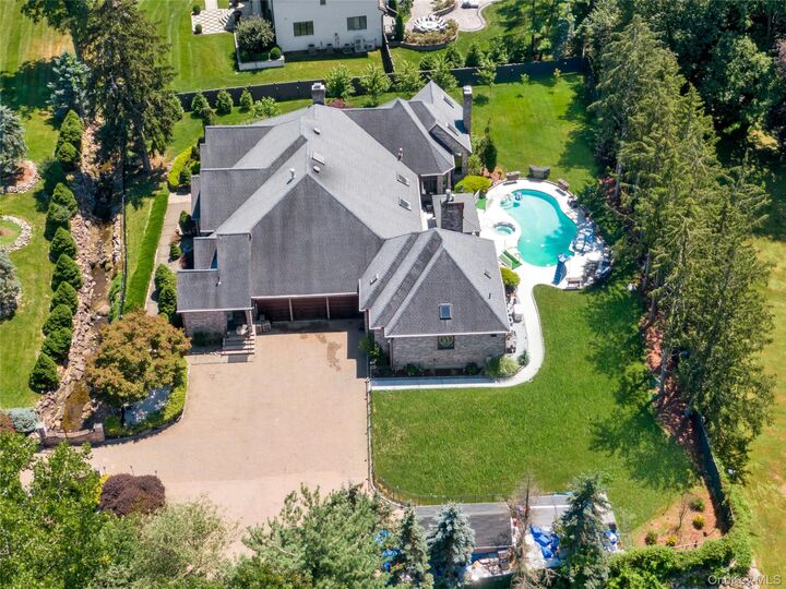 Property Photo:  26 Pine Glen Drive  NY 10913 