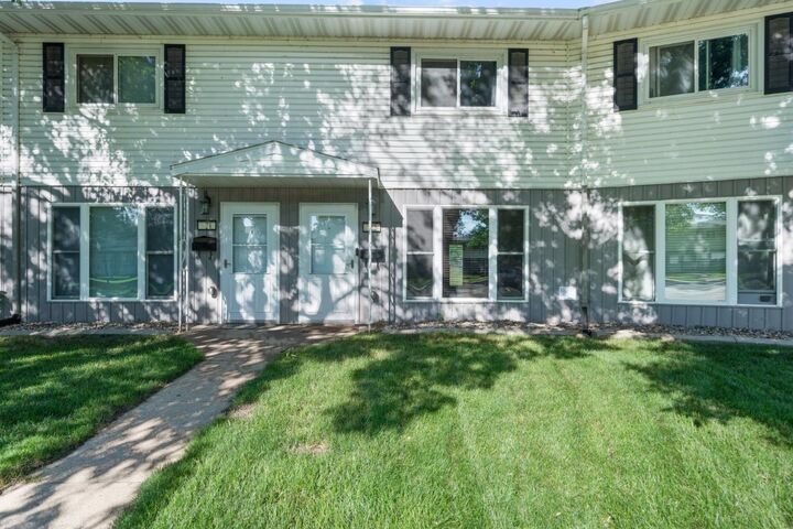 22 Westfield Cir.  Minot ND 58701 photo