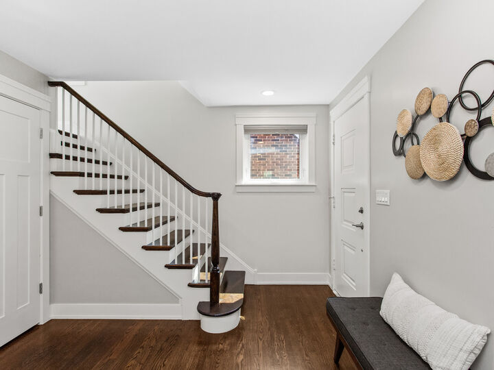 Property Photo:  3035 Thayer Street  IL 60201 