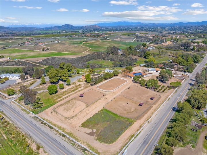 34020 Madera De Playa  Temecula CA 92592 photo