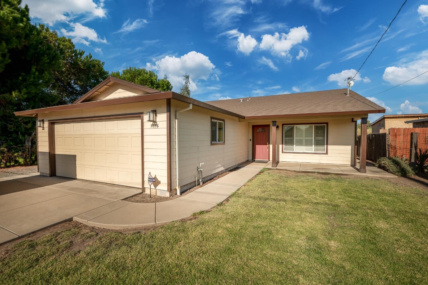 Property Photo:  9856 S Lockhart Road  CA 95231 