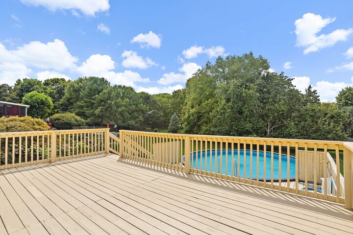 Property Photo:  213 Lone Oak Dr  TN 37188 