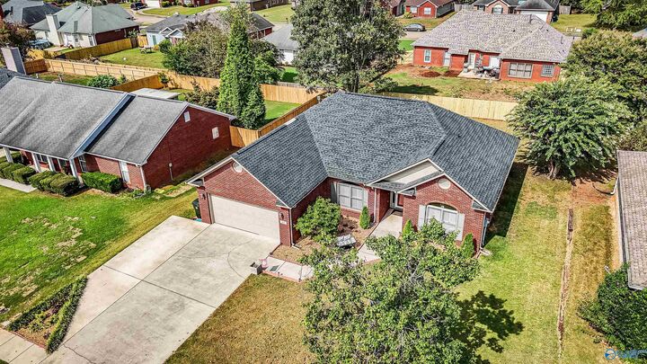 Property Photo:  112 Claytor Lane  AL 35758 