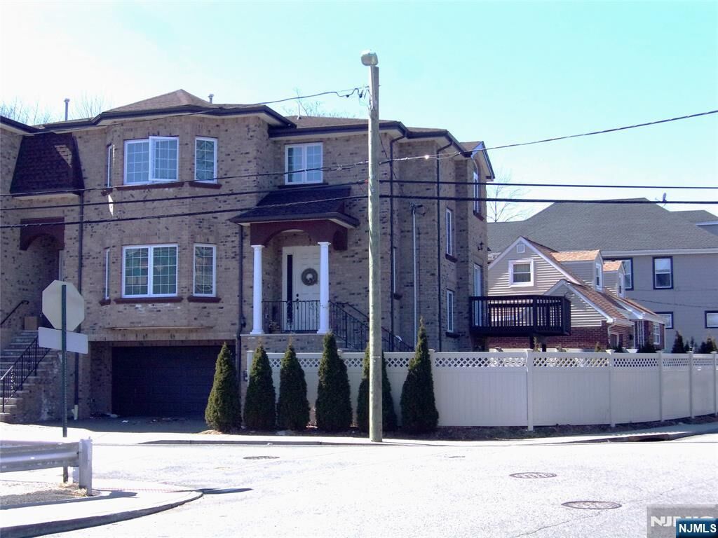 Property Photo: 811 Edgewood Lane B NJ 07024