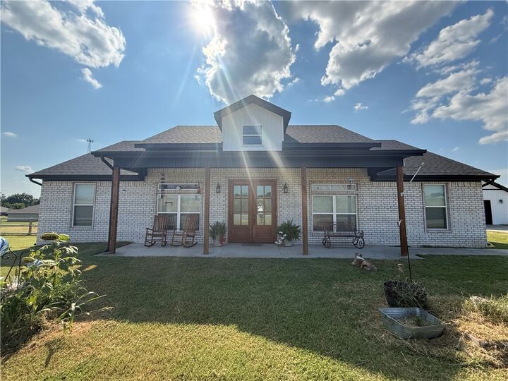 Property Photo: 112 Madison 7356 AR 72738