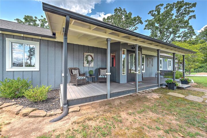 Property Photo:  82 County Road 327  AR 72616 