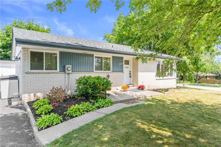 Photo de la propriété: 280 Dale Crescent ON N2J 3Y3