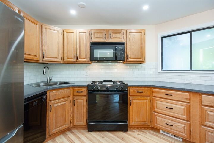 Property Photo: 10 E Bluff Rd 10 MA 01721