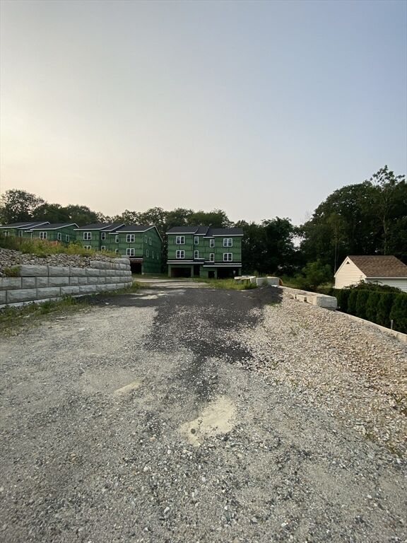 Property Photo: 47 4th St MA 01602