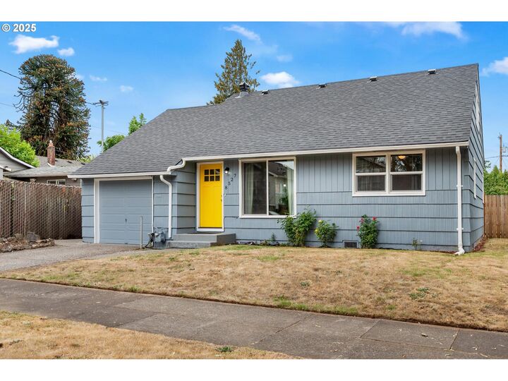 8527 N Tyler Ave  Portland OR 97203 photo