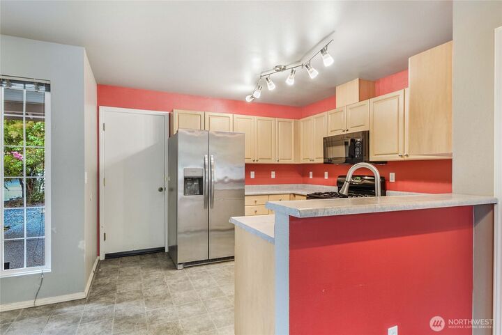 Property Photo:  5603  136th Street SE  WA 98208 
