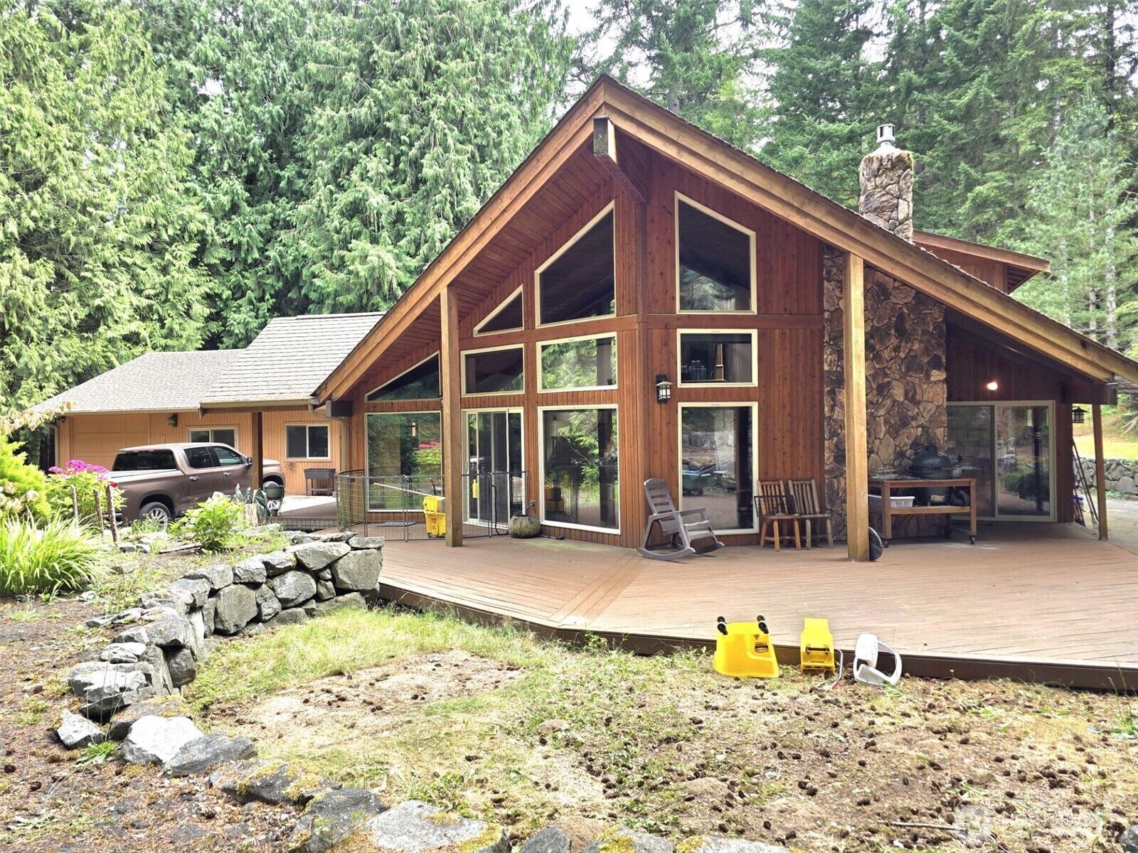 Property Photo: 6136 Puget Beach Road NE WA 98516