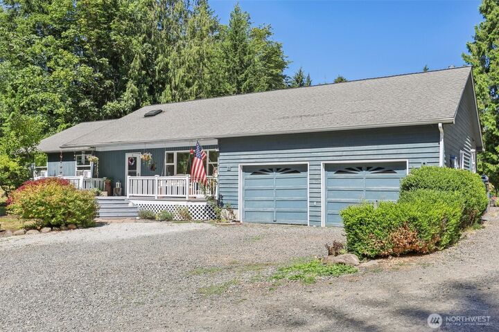 Property Photo:  8717 E Meadow Lake Drive  WA 98290 