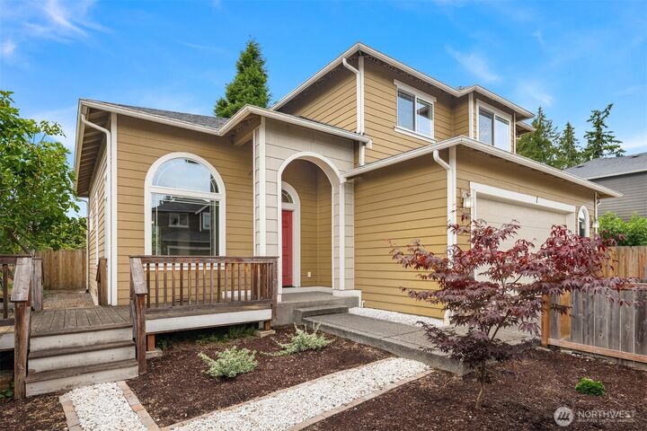 Property Photo:  1 SE 115th St  WA 98208 